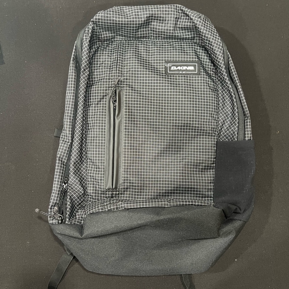 Dakine Network 26L Checkered Black and Gray Rincon Backpack -NWOT